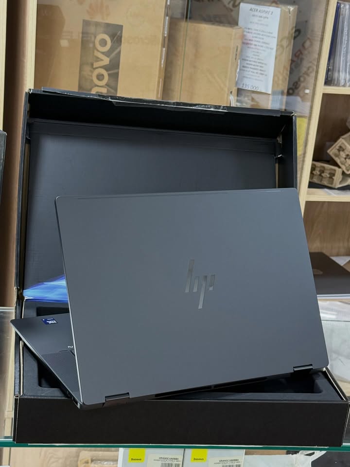 HP OMNIBOOK X FLIP 16