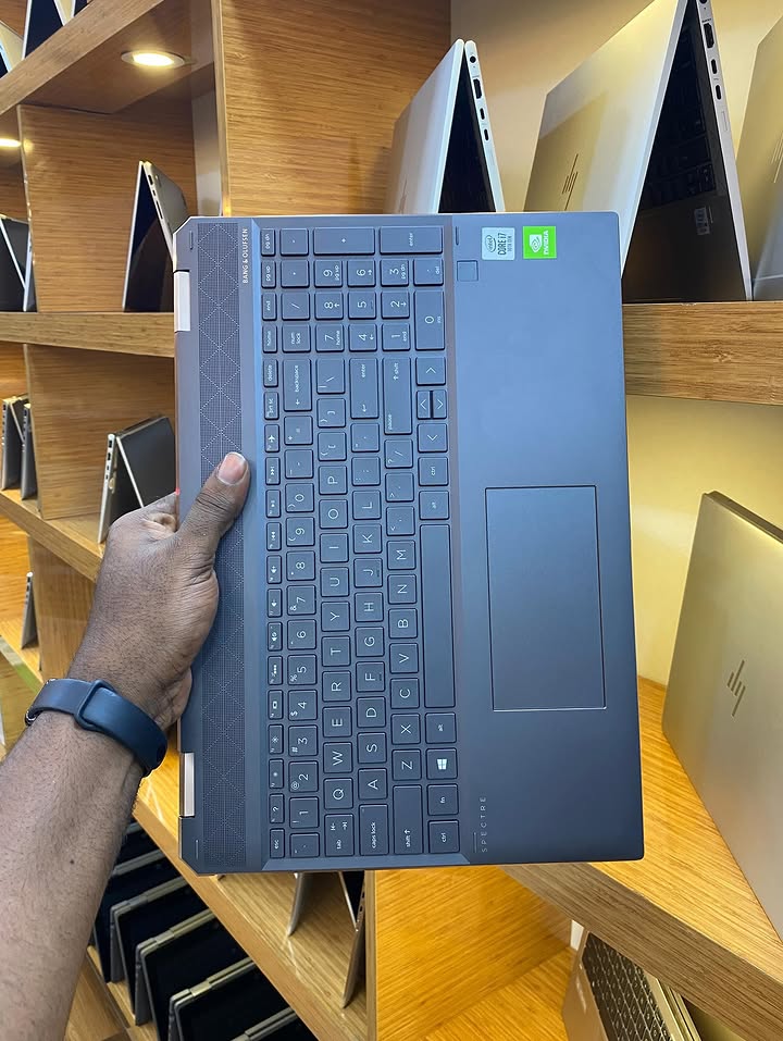 Hp Spectre x360 15-df1033dx