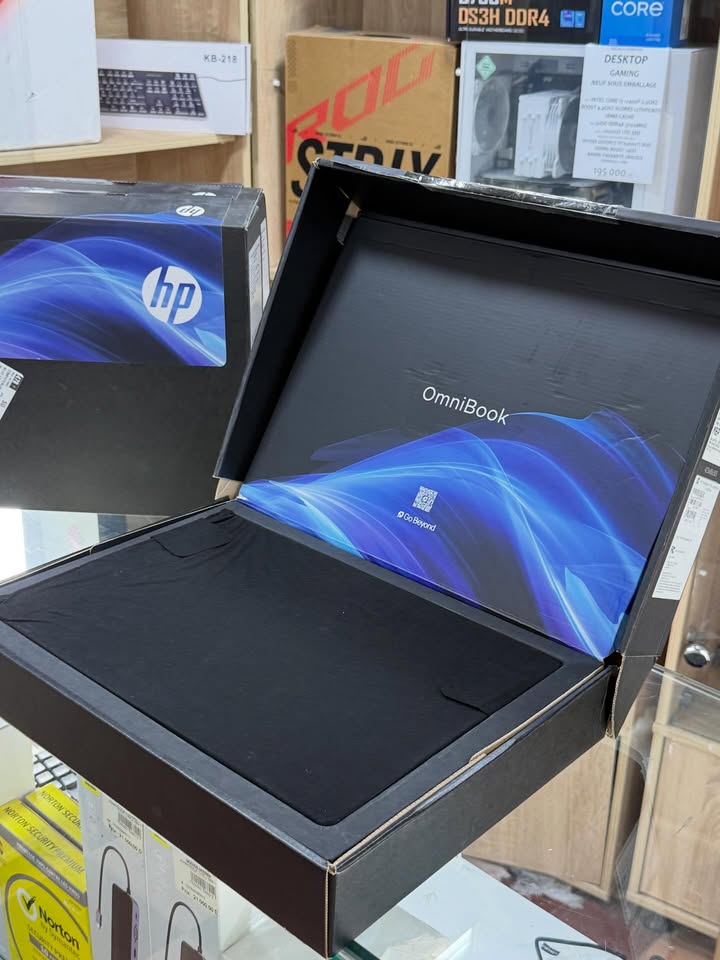 HP OMNIBOOK X FLIP 16